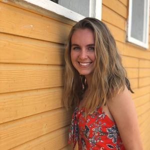 Meet your Posher, Natalie